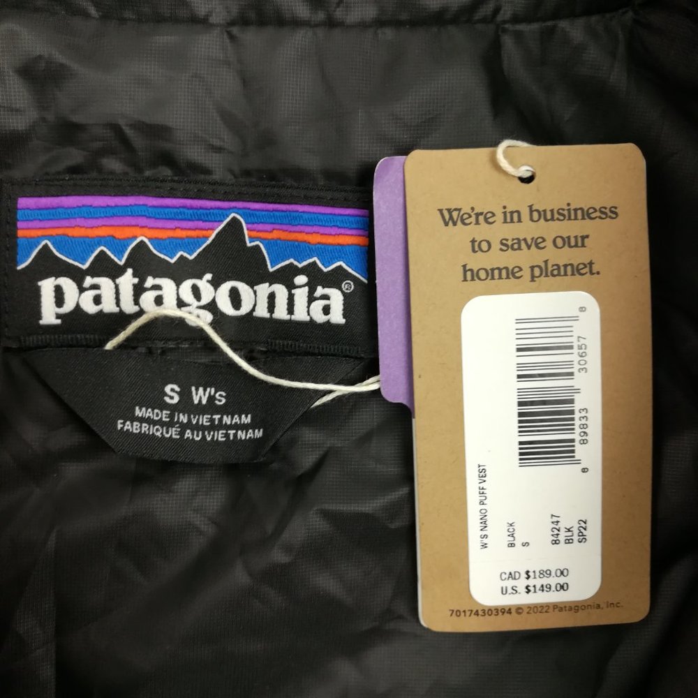 NWT 2022 Patagonia Vest Nano Puff Full Zip Black Womens Small 84247 $149 - Picture 3 of 10